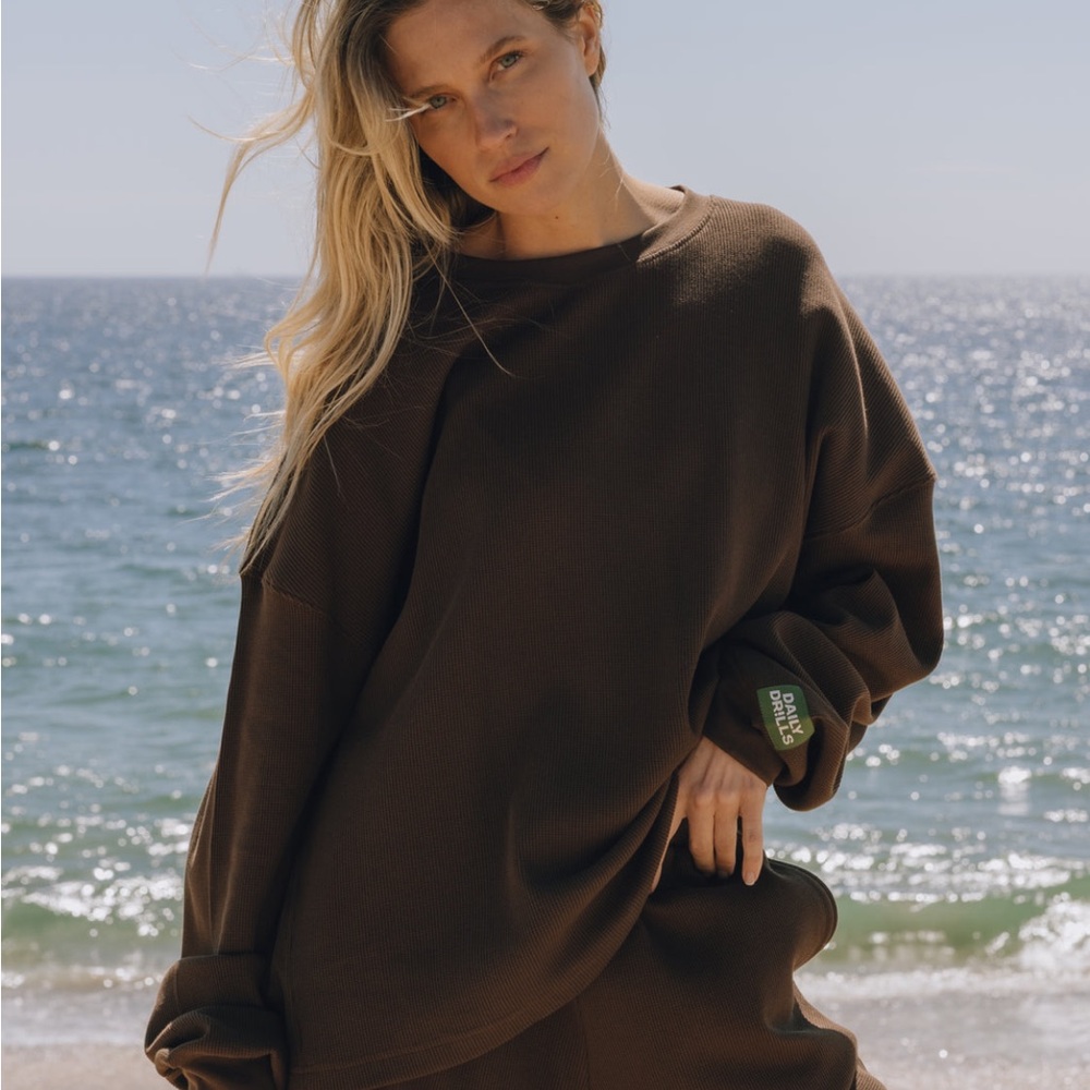 NWT Daily Drills Set in Coco (Oversized Thermal + Resort Shorts)